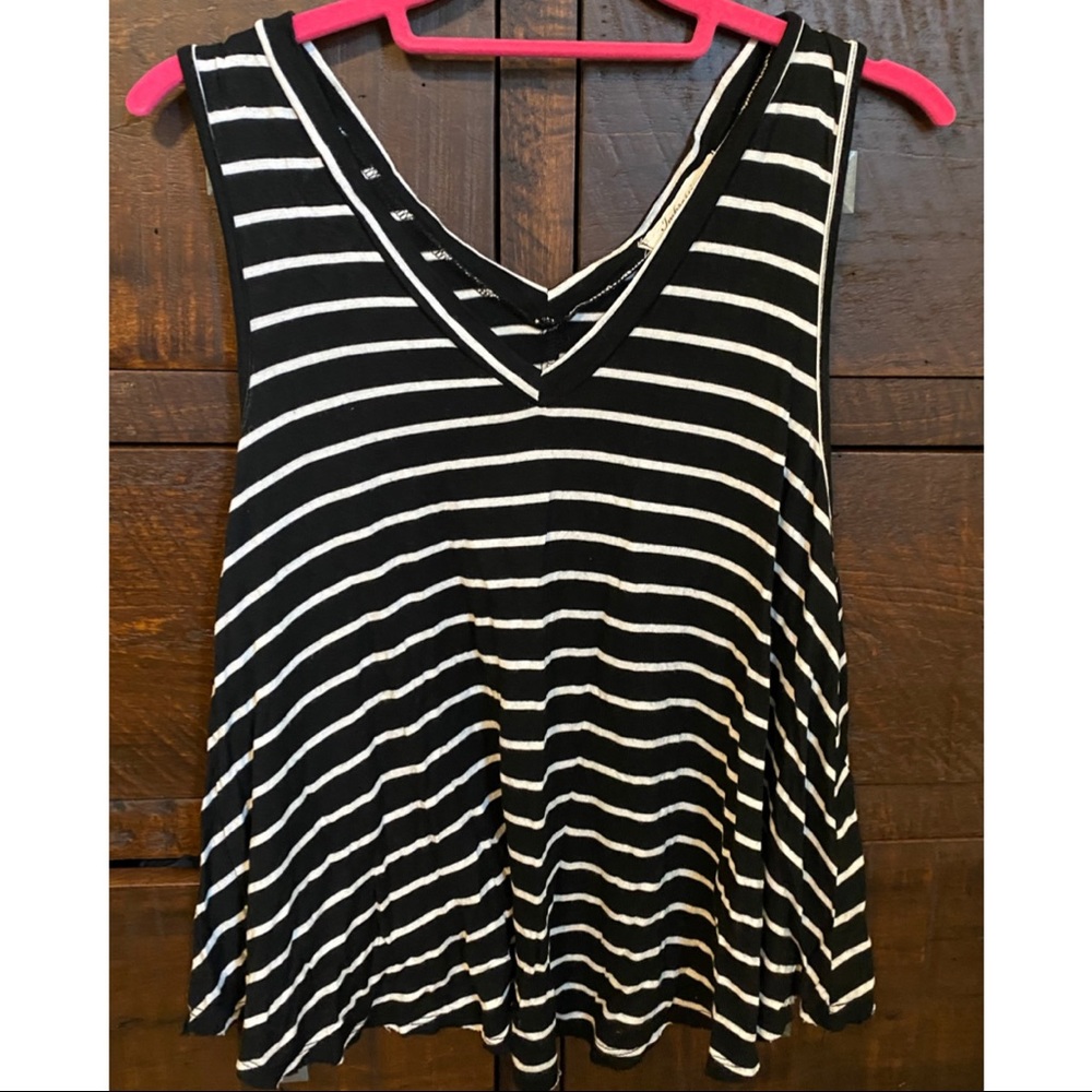 Impressions Boutique tank black & white stripe small